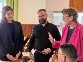 Katja Weitzel mit Team